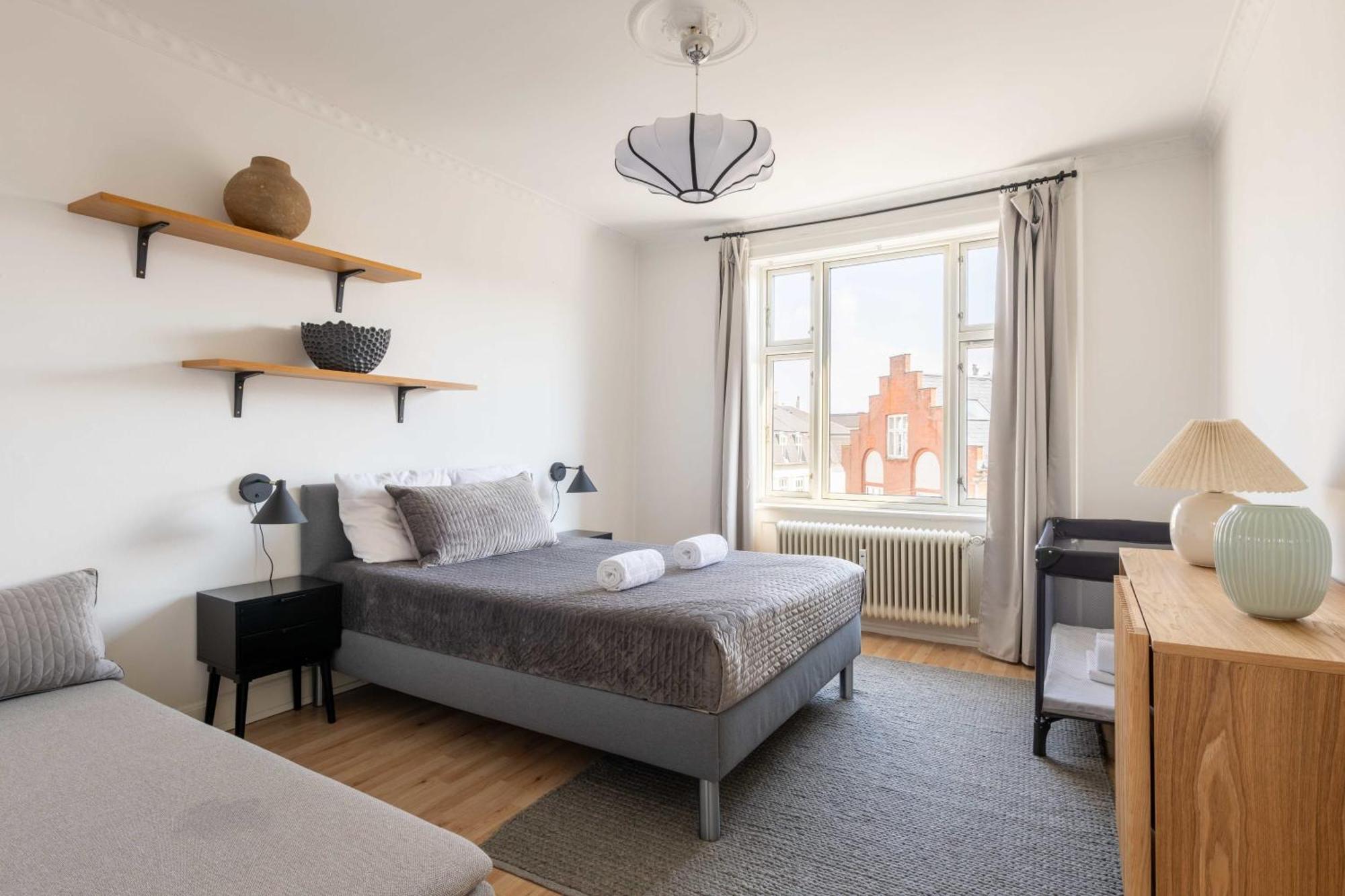 Cozy & Bright Flat In Peaceful Area